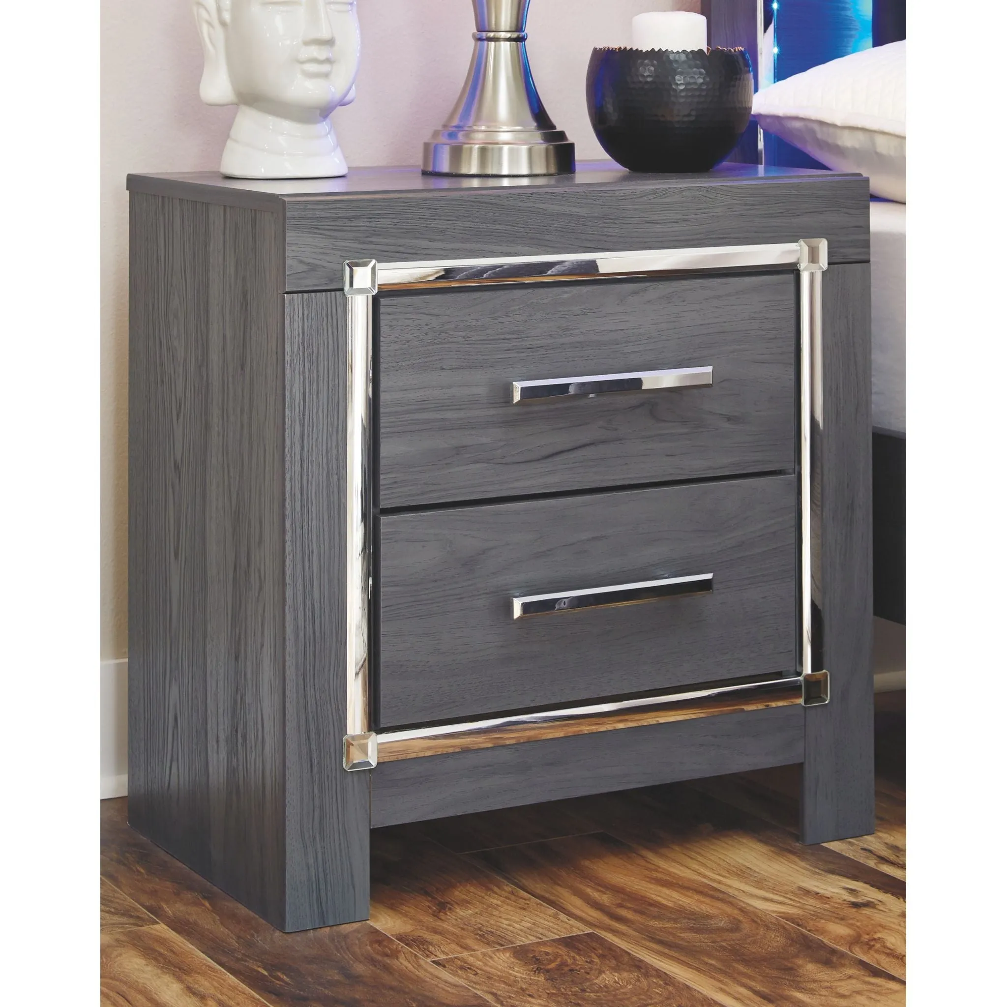 Lodanna Nightstand - Gray